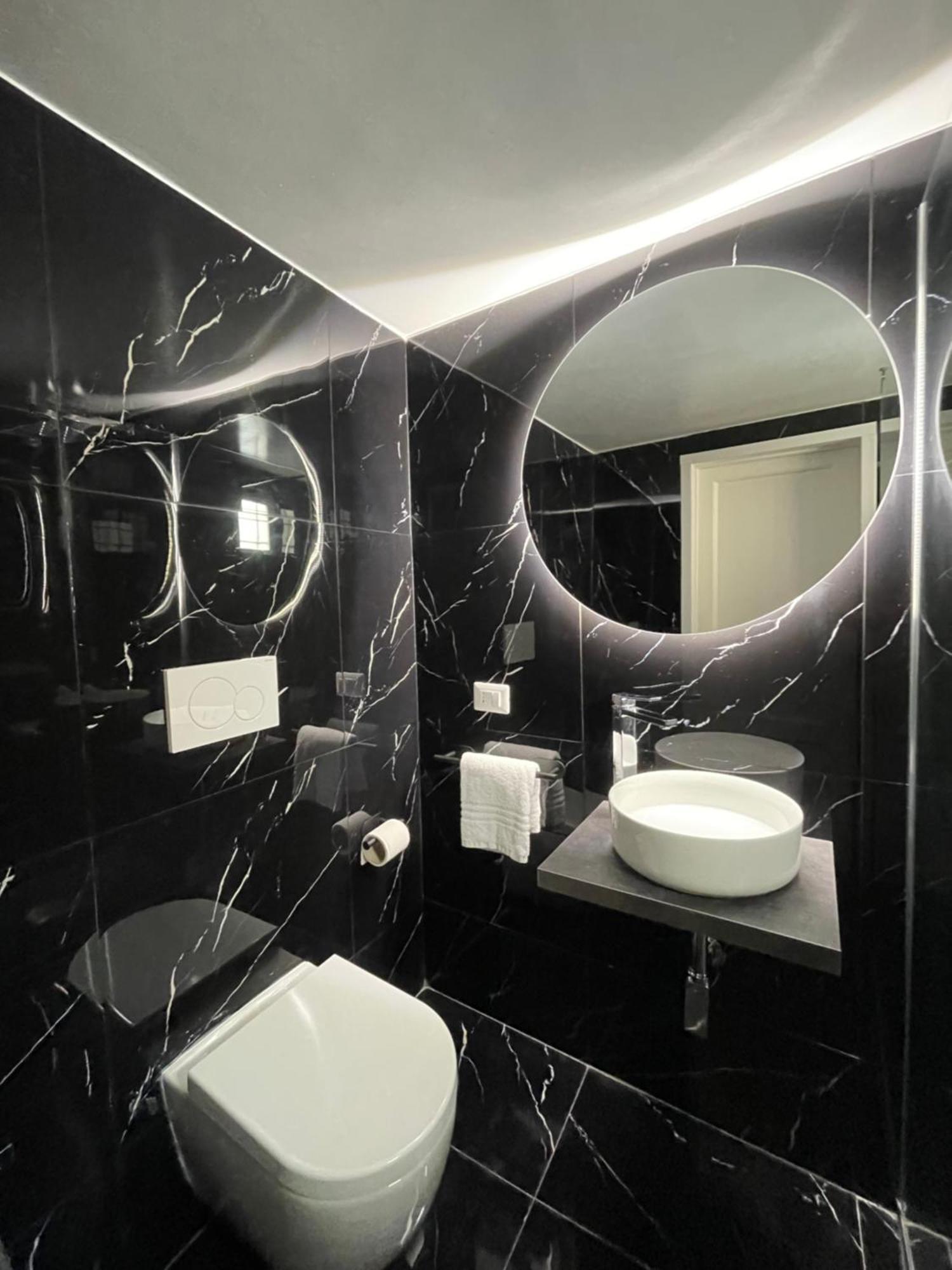 Il Serafino Holiday Suites Барі Екстер'єр фото